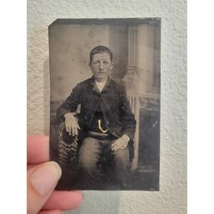 Antique Tintype Photo Young Man Victorian Suit 1850-1899